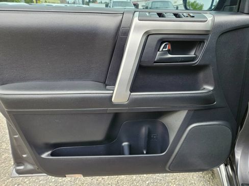 Used 2012 Toyota 4Runner Limited AWD/4WD image 17