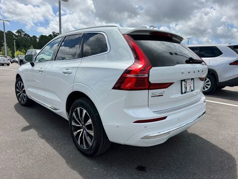 Used 2023 Volvo XC60 B5 Plus image 6