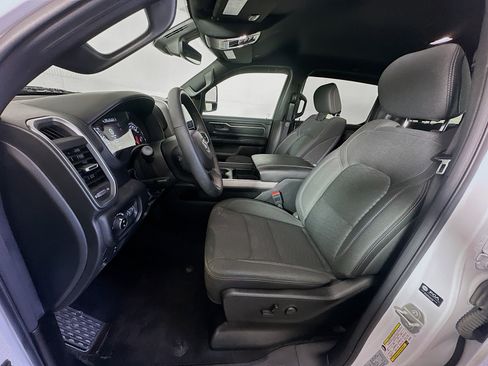 Used 2025 RAM 1500 Big Horn AWD/4WD image 13