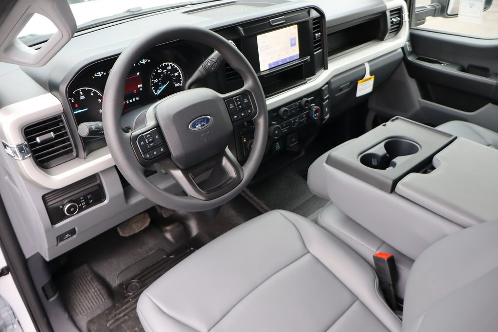 New 2026 Ford F350 XL w/ XL Chrome Package AWD/4WD image 5
