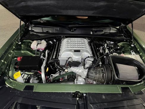 Used 2021 Dodge Challenger SRT Hellcat Redeye image 39