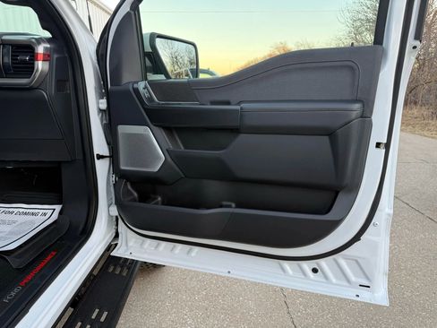 Used 2022 Ford F150 Raptor w/ Equipment Group 801A High image 9