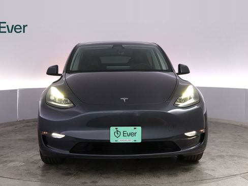 Used 2023 Tesla Model Y Long Range AWD/4WD image 12