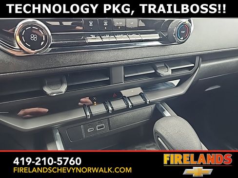Certified 2023 Chevrolet Colorado Trail Boss w/ Technology Package image 38