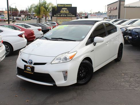 Used 2013 Toyota Prius Three image 37
