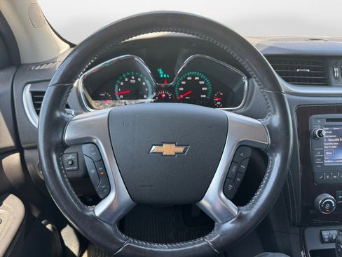 Used 2017 Chevrolet Traverse LT AWD/4WD image 10