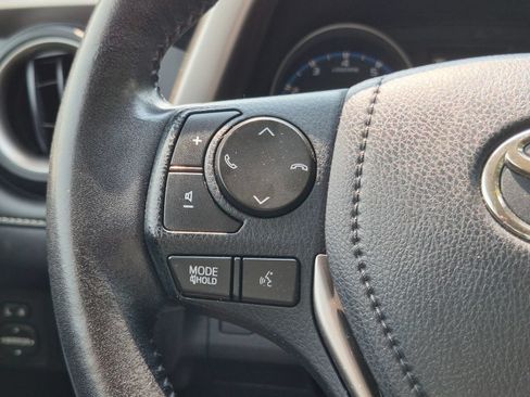 Used 2017 Toyota RAV4 XLE AWD/4WD image 15