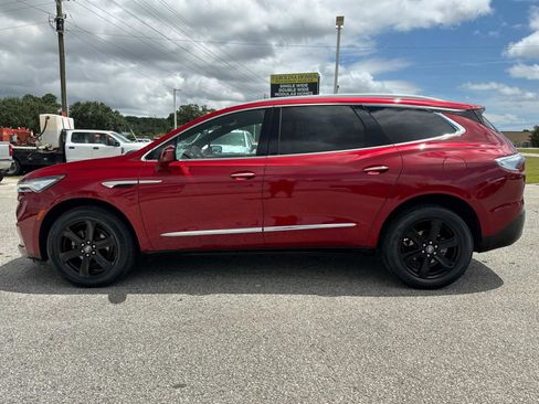 Used 2023 Buick Enclave Essence w/ Sport Touring Edition image 7