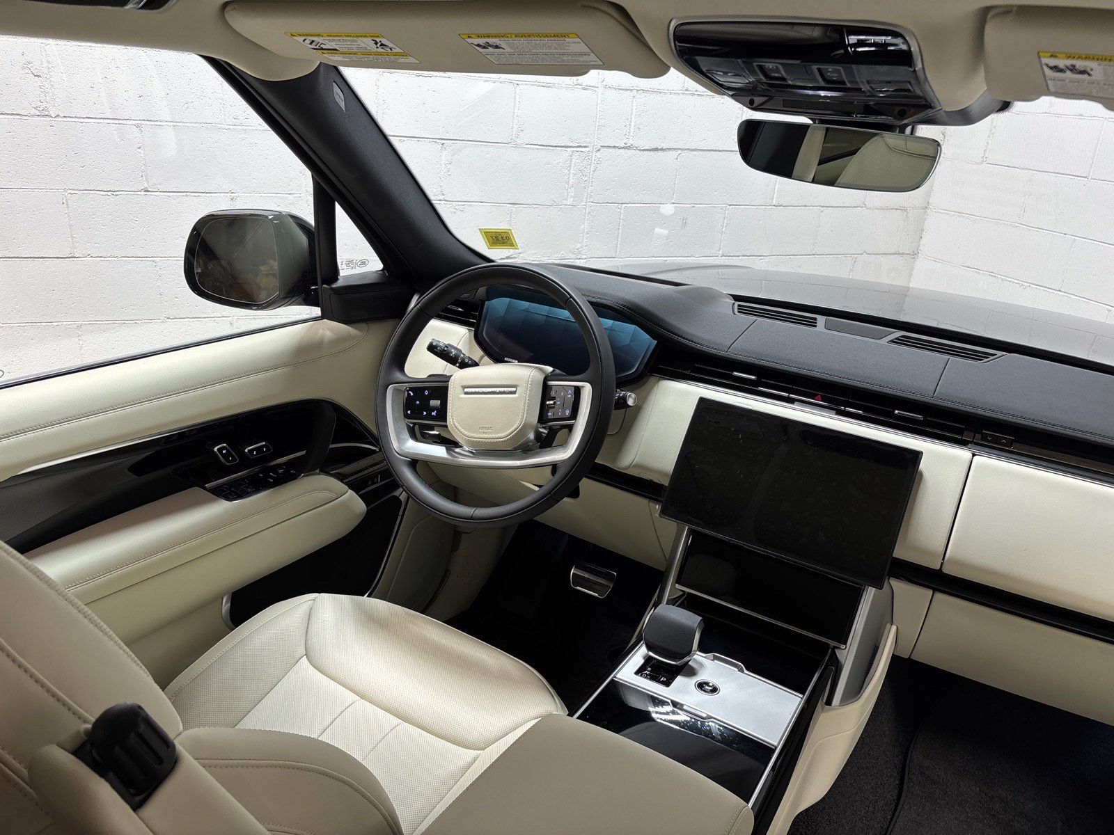 New 2026 Land Rover Range Rover SE AWD/4WD image 34