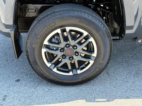 Used 2024 Toyota Tacoma TRD Sport w/ TRD Sport Premium Package AWD/4WD image 11