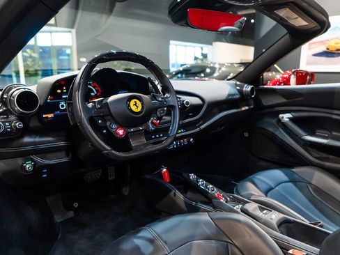 Used 2023 Ferrari F8 Tributo image 23