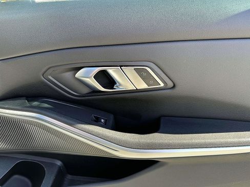 Used 2023 BMW 330i xDrive Sedan w/ Premium Package image 11