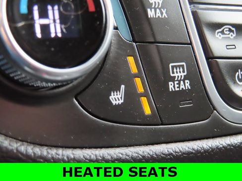 Used 2024 Chevrolet Equinox LT image 4