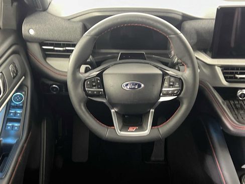 Used 2025 Ford Explorer ST AWD/4WD image 26