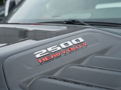 New 2026 RAM 2500 Laramie AWD/4WD image 16