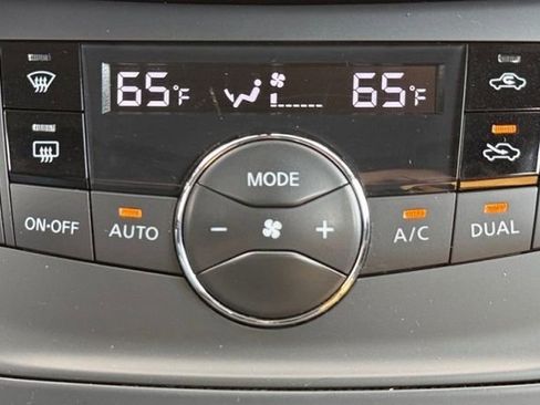 Used 2018 Nissan Sentra SV FWD image 21