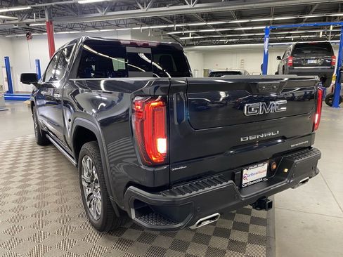 Used 2023 GMC Sierra 1500 Denali Ultimate image 10