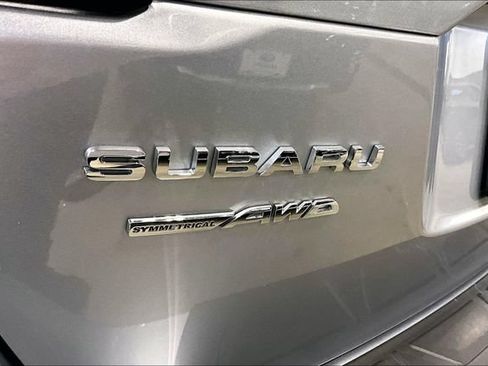 Used 2025 Subaru Outback Premium AWD/4WD image 8