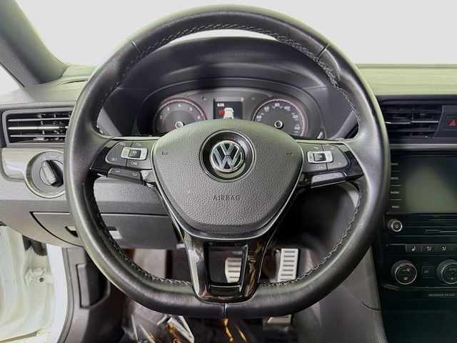 Used 2022 Volkswagen Passat 2.0T R-Line FWD image 12