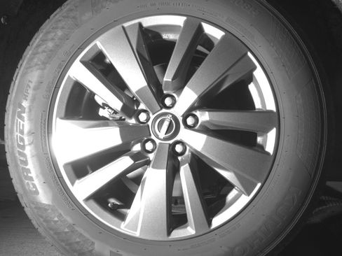 Used 2025 Nissan Pathfinder SV image 15