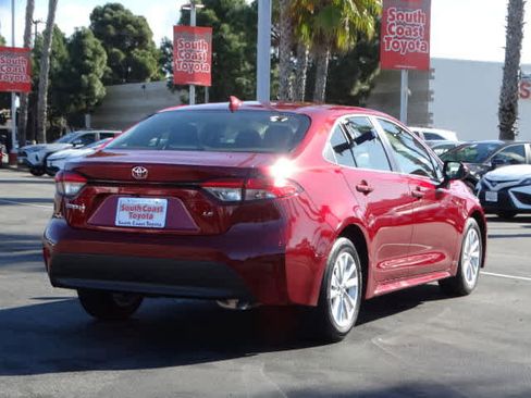 Used 2026 Toyota Corolla LE w/ LE Premium Package image 13