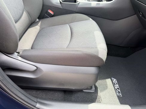 Certified 2025 Toyota RAV4 XLE AWD/4WD image 11