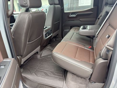 Used 2026 GMC Sierra 1500 Denali AWD/4WD image 5