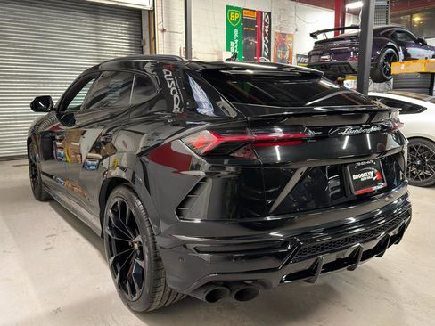 Used 2020 Lamborghini Urus image 8