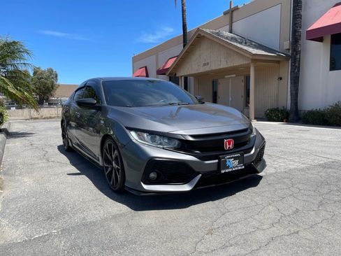 Used 2017 Honda Civic Sport image 3