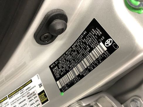 Used 2023 Toyota Corolla LE image 30