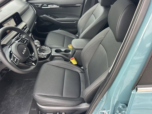 New 2026 Kia Seltos EX image 19