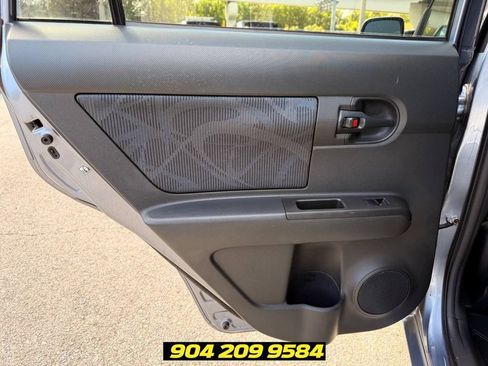 Used 2012 Scion xB FWD image 25