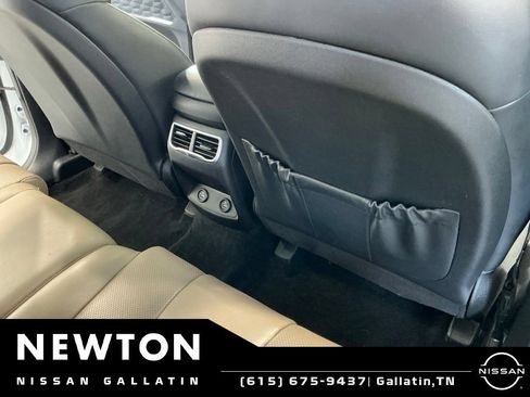 Used 2022 Hyundai Santa Fe SEL w/ Convenience + Premium Package FWD image 17