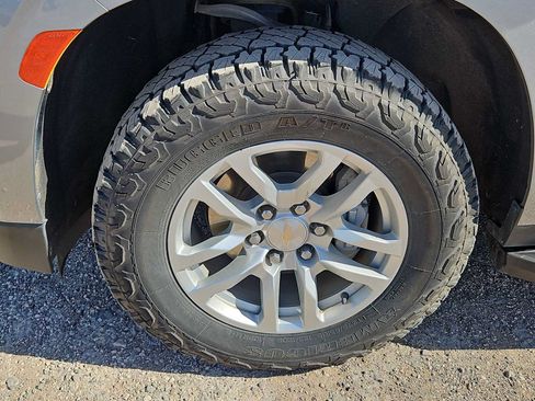 Used 2023 Chevrolet Tahoe LS RWD image 12
