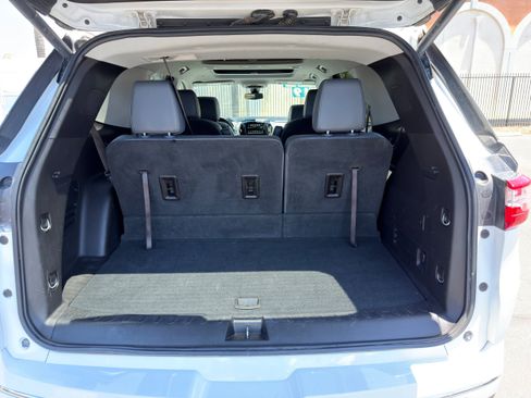 Used 2019 Chevrolet Traverse Premier w/ Driver Confidence II Package FWD image 16