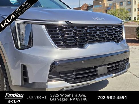 Certified 2025 Kia Sorento S FWD image 2