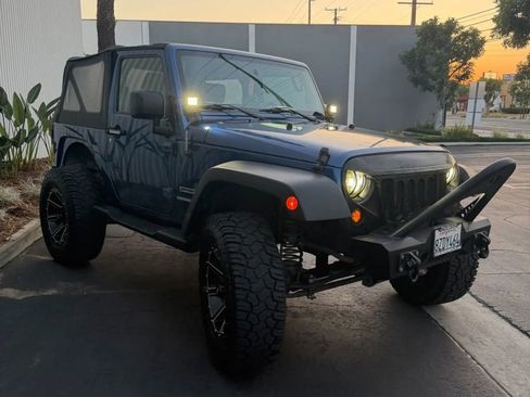 Used 2010 Jeep Wrangler Sport AWD/4WD image 3