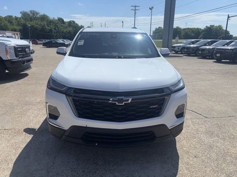 Used 2022 Chevrolet Traverse RS FWD image 4