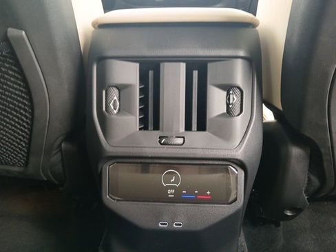 New 2025 BMW X3 xDrive30i w/ Convenience Package image 14