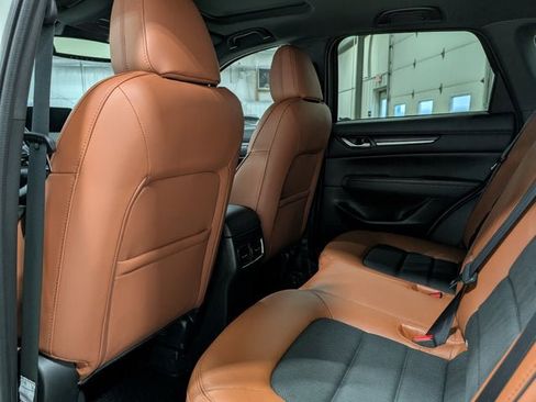 Certified 2024 MAZDA CX-5 Carbon Edition image 16