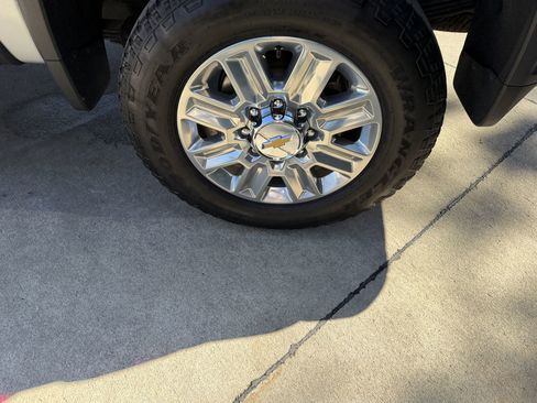 Used 2020 Chevrolet Silverado 3500 LTZ w/ LTZ Plus Package image 29