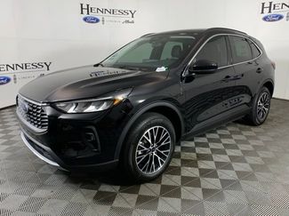 Used 2025 Ford Escape SE video 2