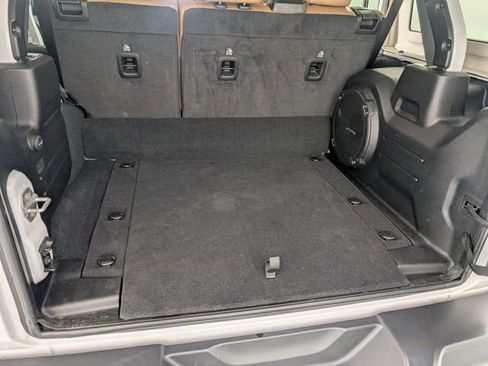 Used 2023 Jeep Wrangler Unlimited Sahara w/ Cold Weather Group image 27