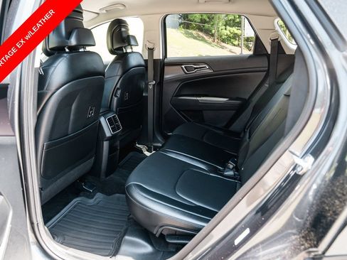 Used 2024 Kia Sportage EX FWD image 26