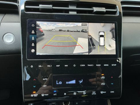 Certified 2023 Hyundai Tucson Limited AWD/4WD image 17