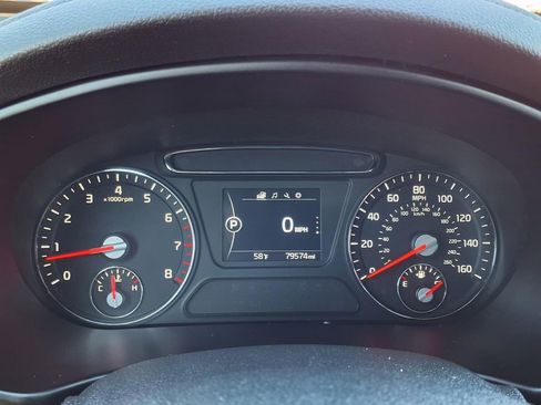 Used 2017 Kia Sorento LX image 30