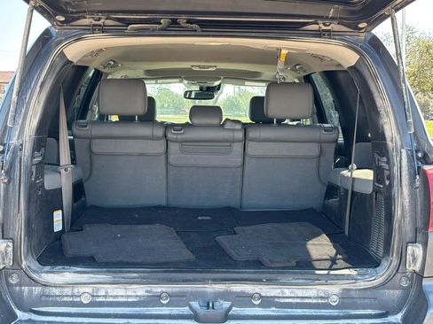 Used 2021 Toyota Sequoia SR5 w/ Premium Package image 5