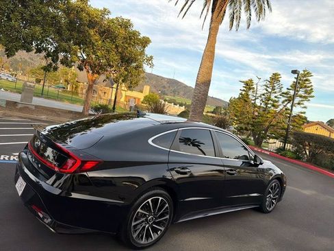 Used 2021 Hyundai Sonata Limited w/ Preferred Accessory Package FWD image 18