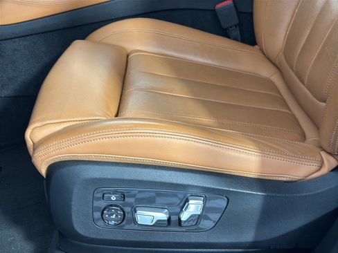 Used 2020 BMW X5 sDrive40i w/ M Sport Package RWD image 16