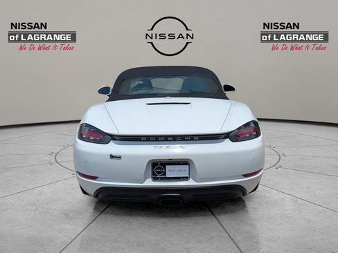 Used 2018 Porsche 718 Boxster RWD image 6